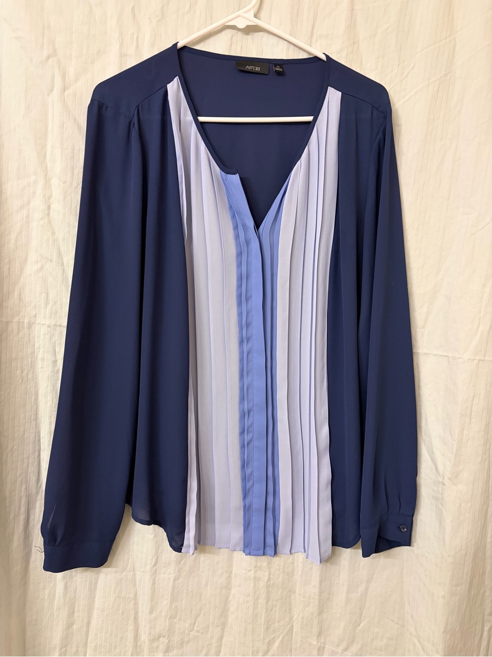 Apt. 9 Navy and Light Blue Vertical Pleat V-Neck Blouse